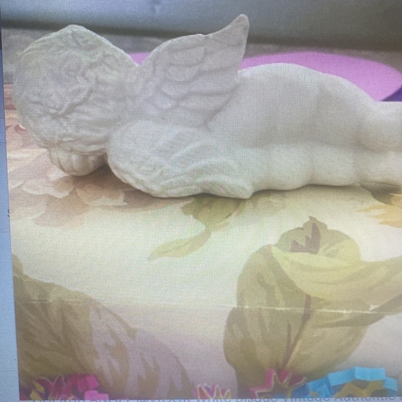 Vintage @Vigor Cherub Angel-White Bisque Adorable resting angel laying down - Picture 2 of 4